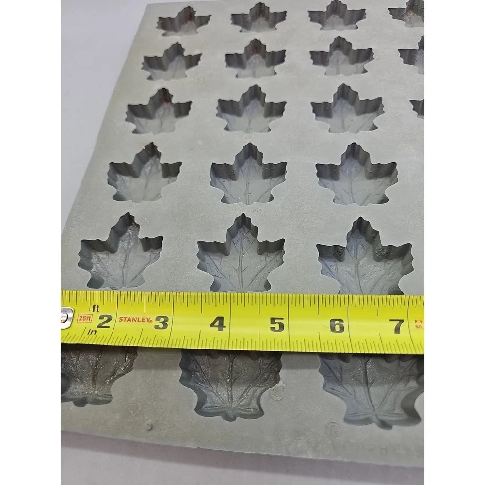 36 Count Maple Leaf Candy Mold Silicone 1 oz. Syrup Sugar Chocolate Candy